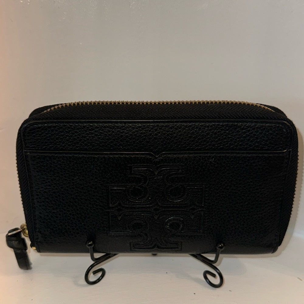 EUC Tory Burch wallet